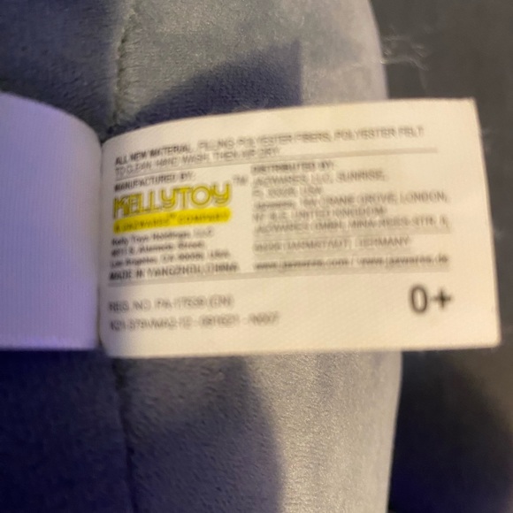 Squishmallow 12" Ryan The Husky "B" Valentines Squishmallow - Picture 4 of 5